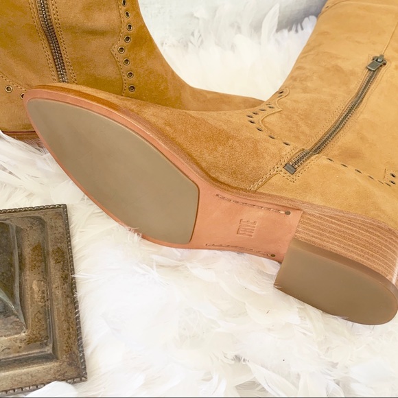 🎉🎉HP🎉🎉 Frye Ray Grommet Tall Camel Suede - Picture 5 of 8